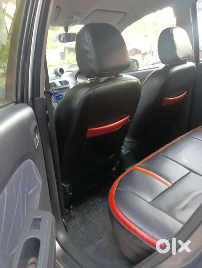 Maruti Suzuki Ritz Vxi, 2012, Petrol