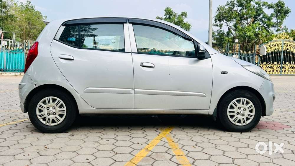 Hyundai I10 Sportz Petrol 2011