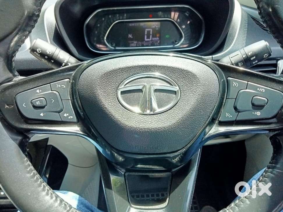 Tata Nexon 1.2 Revotron Xza Plus (o) Amt, 2022, Petrol