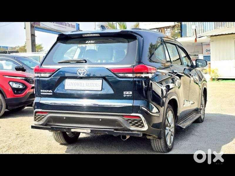 Toyota Innova Hycross 2.0 Zx (o) Hybrid 7 Str, 2025, Cng & Hybrids