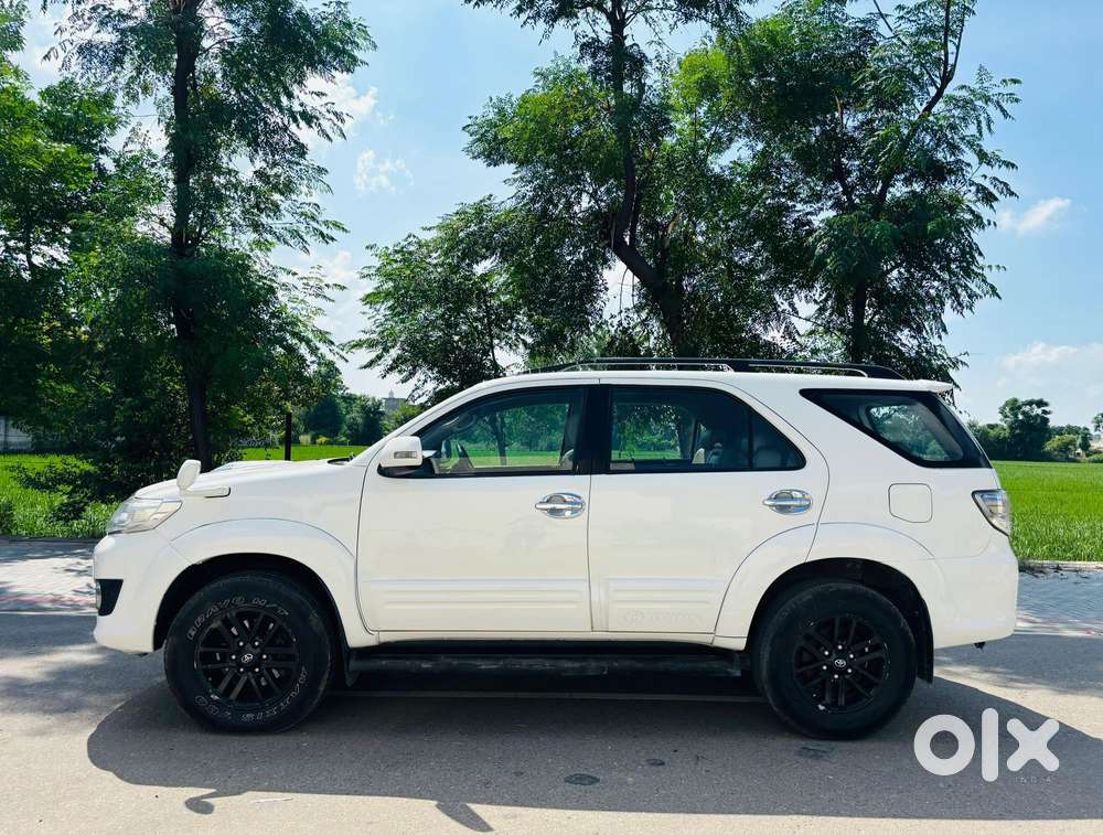 Toyota Fortuner 2011-2016 4x2 Manual, 2014, Diesel