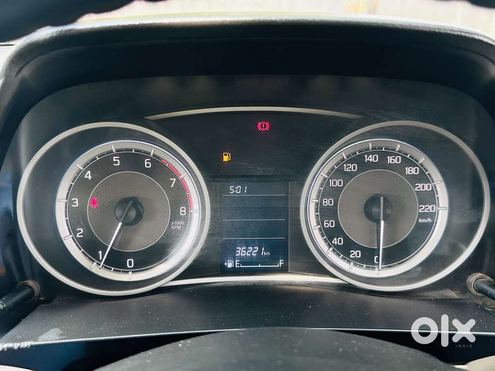 Maruti Suzuki Dzire 1.2 Vxi, 2022, Petrol
