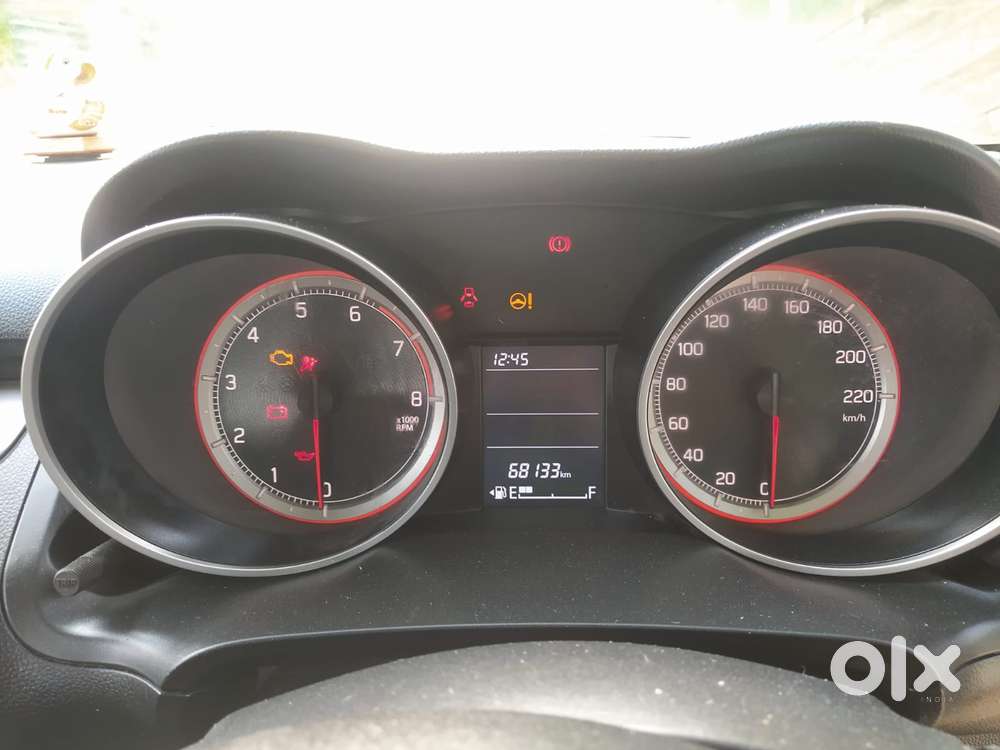 Maruti Suzuki Swift Vvt Vxi, 2021, Petrol