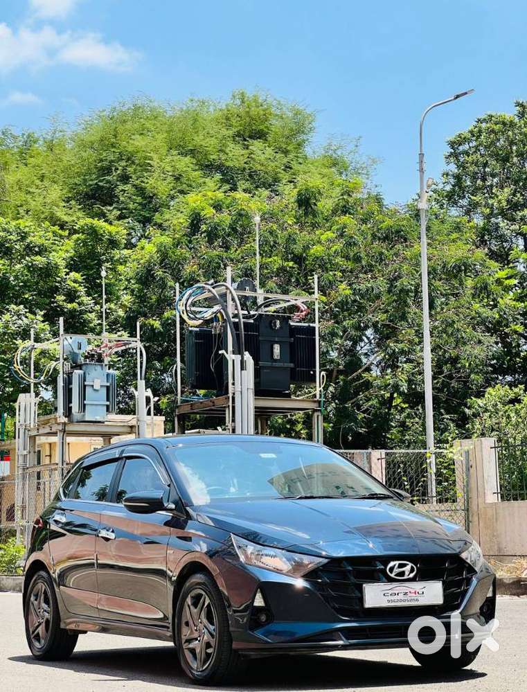 Hyundai I20 Sportz 1.2 Ivt Dual Tone, 2022, Petrol