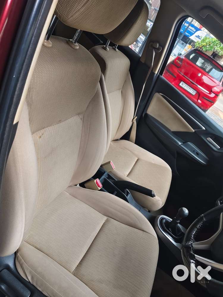 Honda Jazz V Mt Privilege, 2015, Petrol