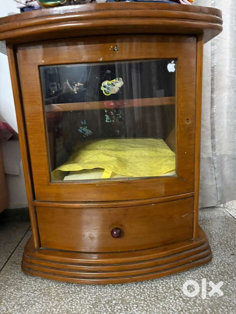Tv Stand With Show Case