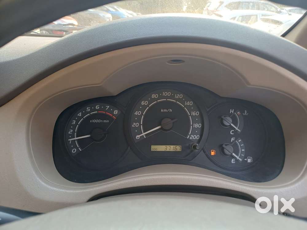 Toyota Innova Crysta 2.7 V, 2006, Petrol