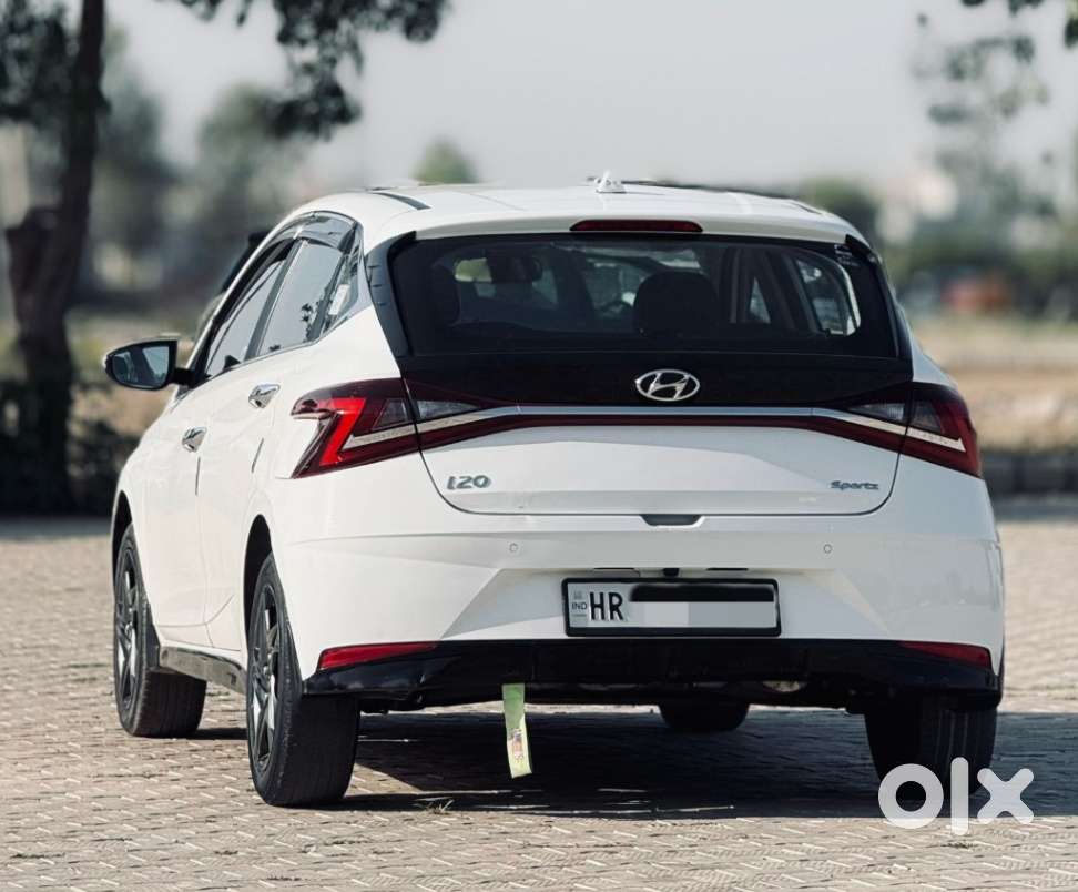 Hyundai I20 Sportz 1.2 Mt, 2023, Petrol