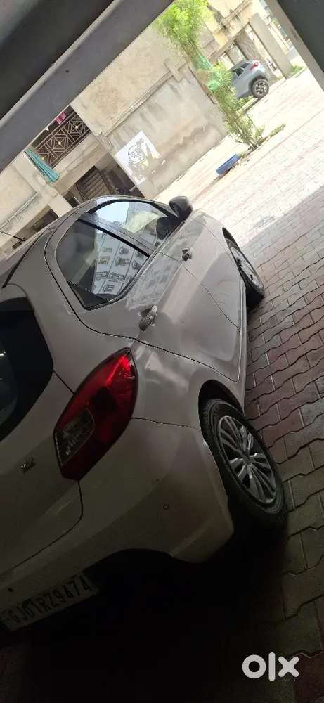 Tata Tiago Revotron 2017