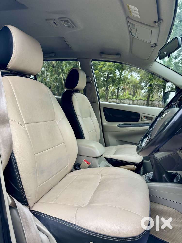 Toyota Innova 2.5 Gx (diesel) 7 Seater Bs Iv, 2012, Diesel