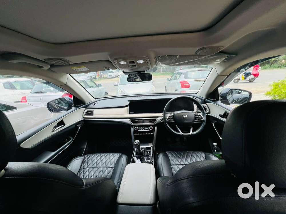 Mahindra Xuv700 2.2 Ax 5 Diesel Mt 7 Str, 2024, Diesel