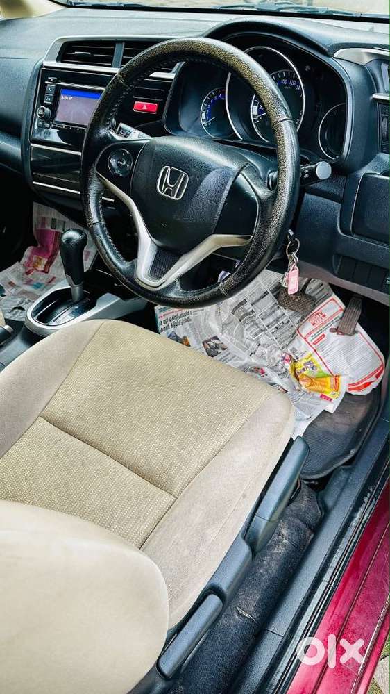 Honda Jazz V Automatic, 2016, Petrol