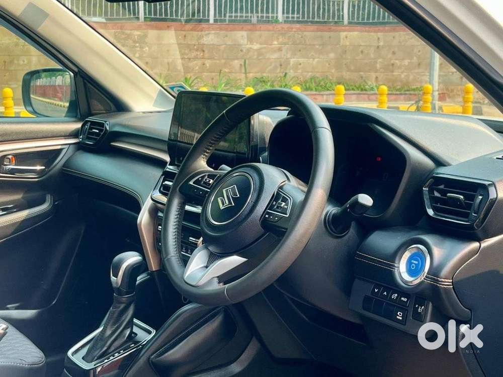 Maruti Suzuki Grand Vitara 1.5 Alpha Plus Intelligent Hybrid Ecvt, 2..