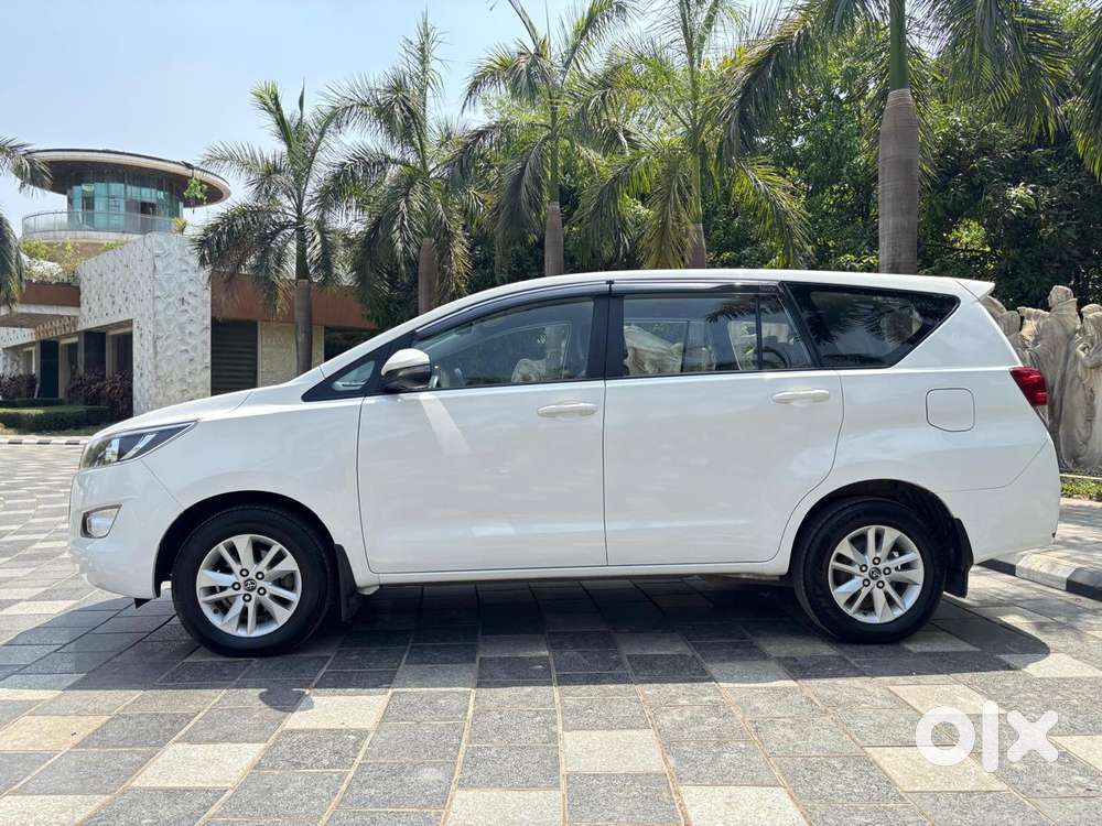 Toyota Innova Crysta 2.4 G Mt 8s, 2019, Diesel