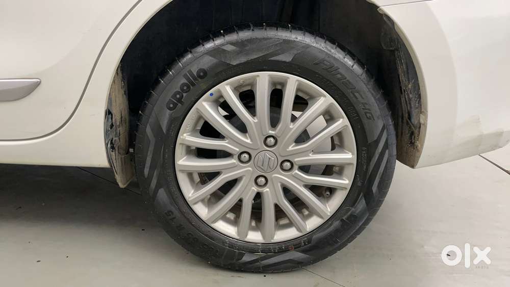 Maruti Suzuki Dzire 1.2 Zxi, 2023, Petrol