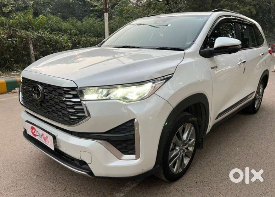 Toyota Innova Hycross 2.0 Zx (o) Hybrid 7 Str, 2024, Electric