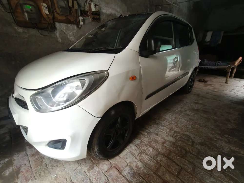 Hyundai I10 2015 Model Cng On Paper Jisko Leni Hai Contact Karen