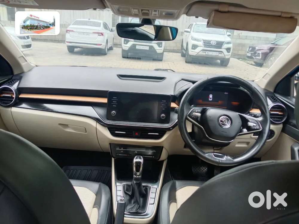 Skoda Slavia Style 1.0l Tsi At, 2022, Petrol