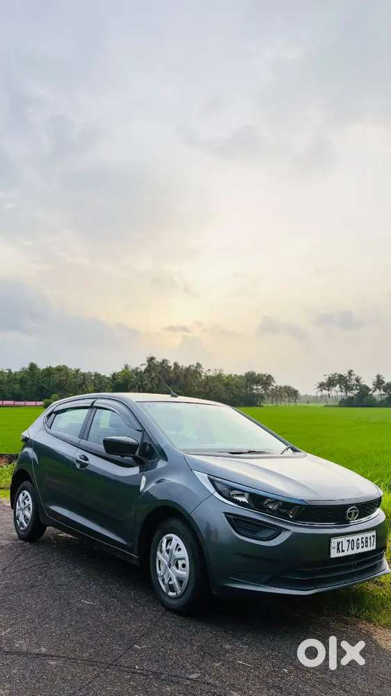 2022 Tata Altroz Petrol Manual First Owner