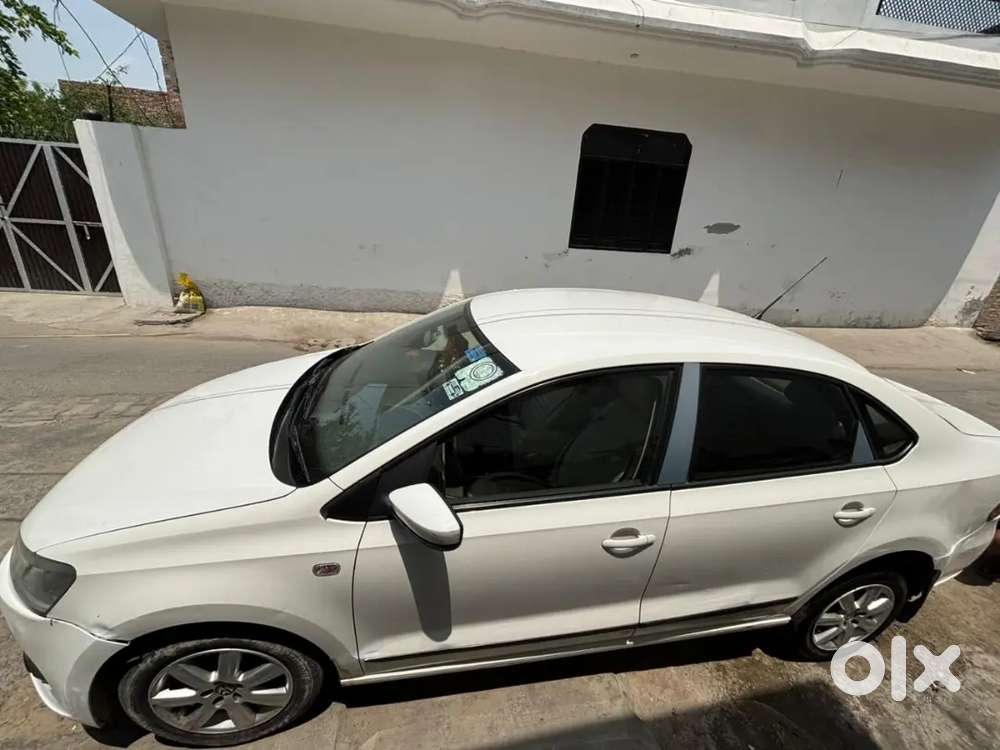 Volkswagen Vento 2012 Petrol 75000 Km Driven