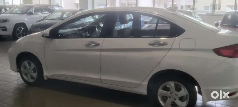 Honda City 1.5 V 4th Gen I-vtec Mt, 2014, Petrol