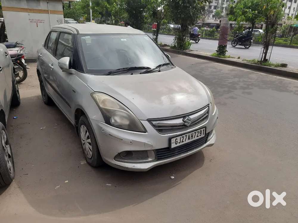 Maruti Suzuki Dzire 2015 4 Tyre New Cindition