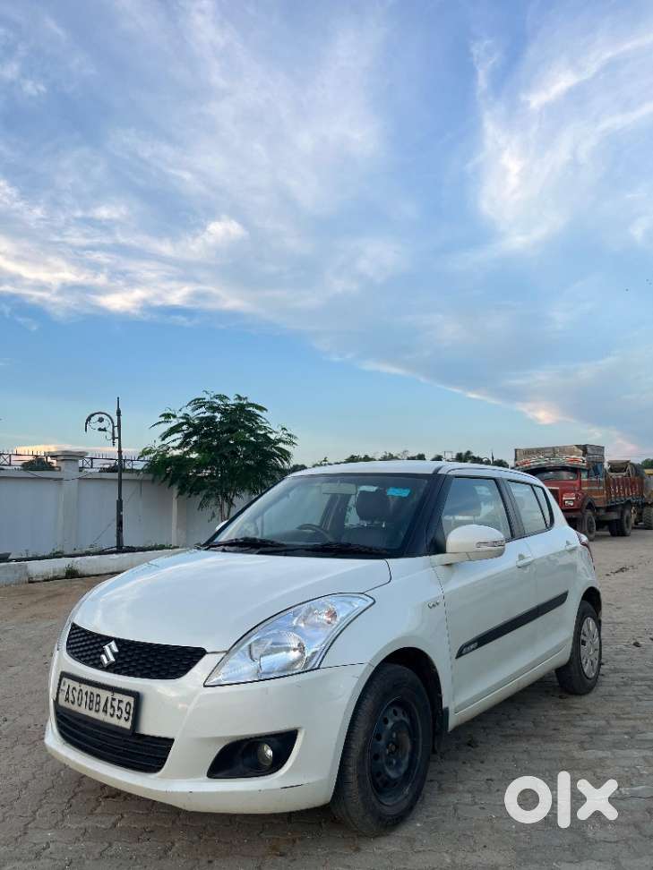 Maruti Suzuki Swift Vxi, 2012, Petrol