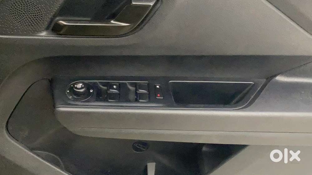 Tata Punch 1.2 Revotron Creative Amt Kaziranga Edition, 2022, Petrol