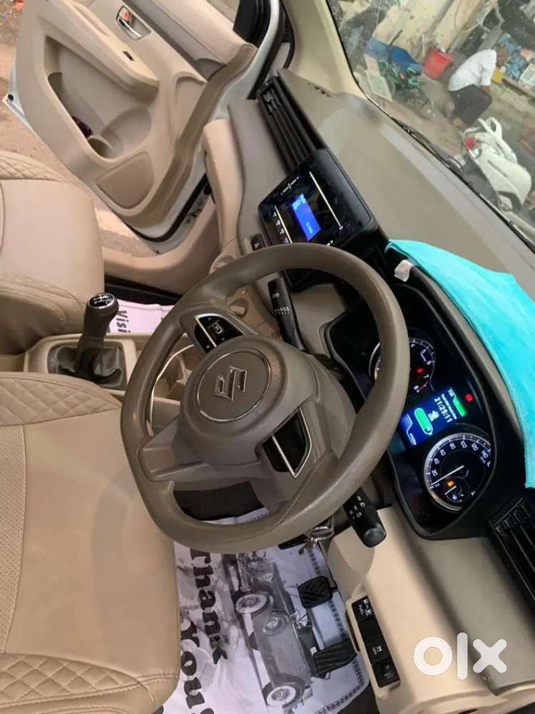 Maruti Suzuki Ertiga 2023 Vxi Cng