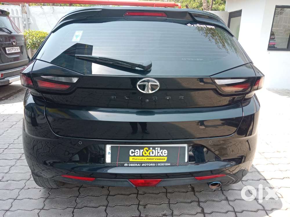 Tata Altroz 1.2 Xz Plus Dark Edition, 2023, Petrol