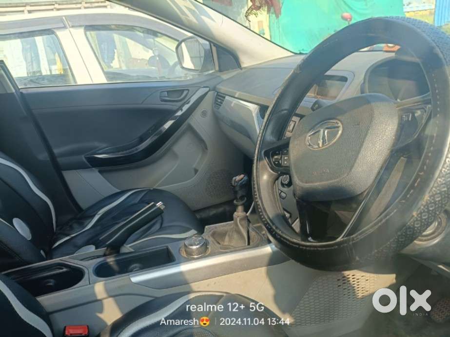 Tata Nexon 1.2 Revotron Xt, 2018, Petrol