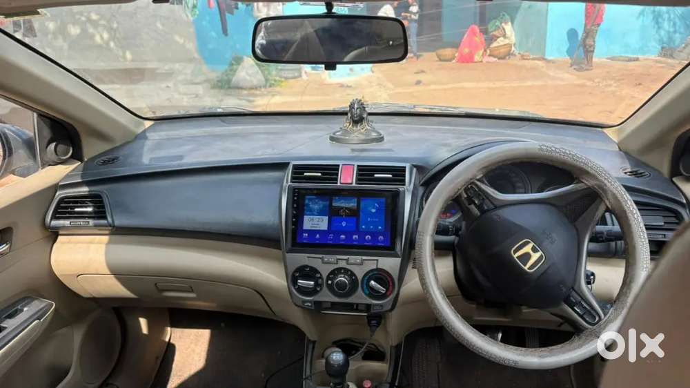 Honda City V With Sunroof