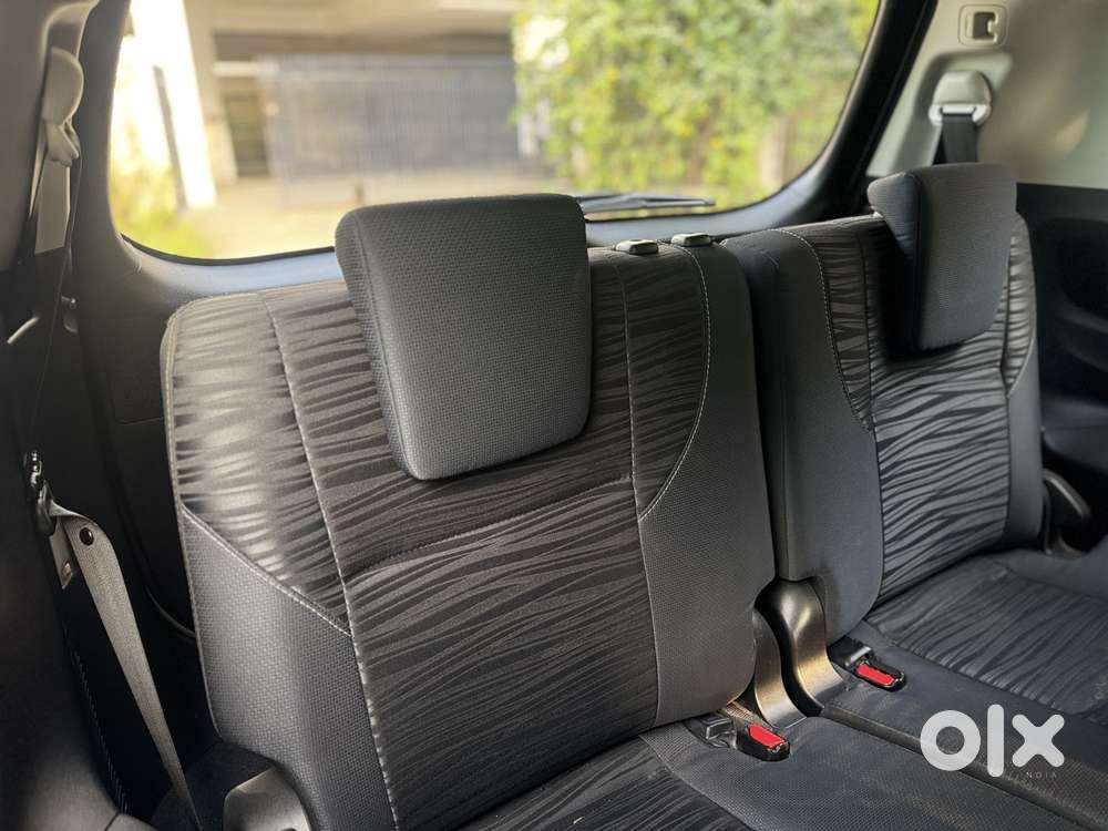 Toyota Innova Crysta