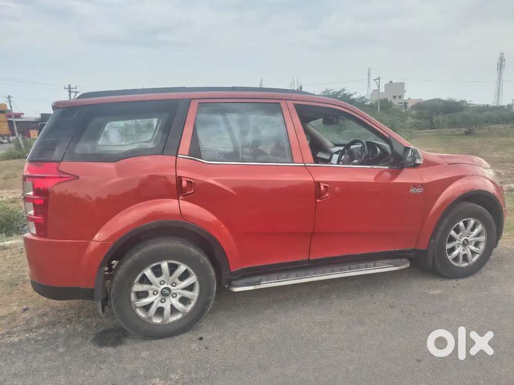 Mahindra Xuv500 W10 2016