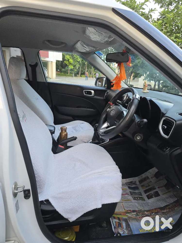 Hyundai Venue 2022 Petrol Well Maintained