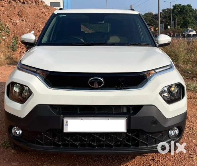 Tata Punch Accomplished Amt Sunroof, 2025, Petrol