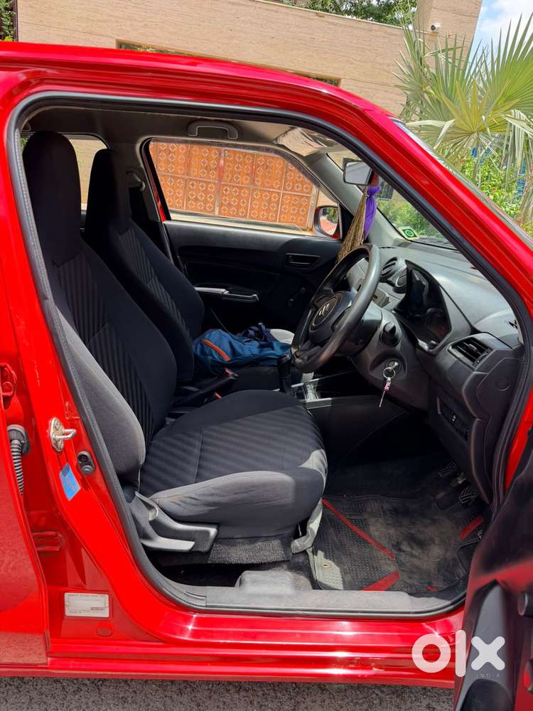 Maruti Suzuki Swift 1.2 Lxi (o), 2022, Petrol