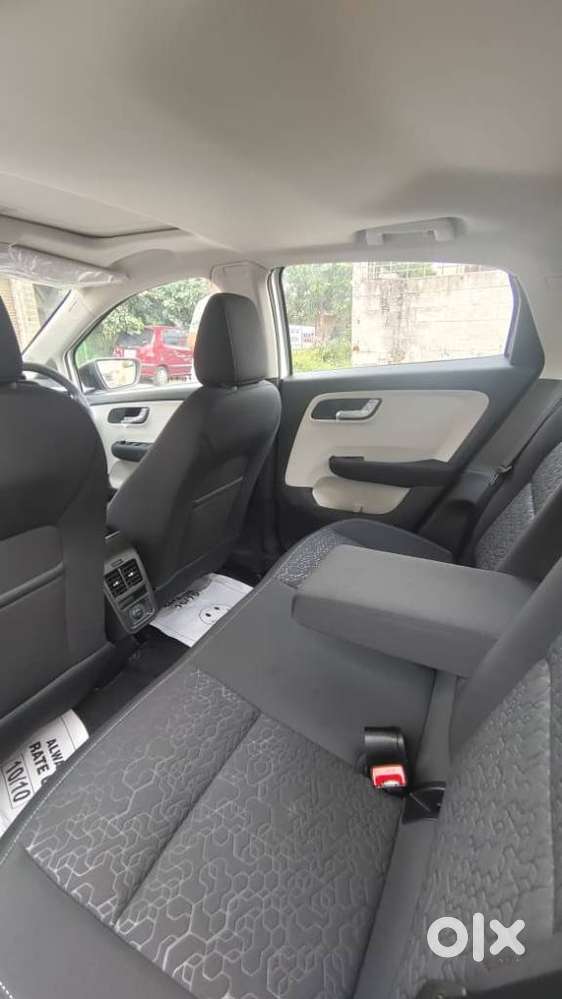 Tata Altroz 1.5 Xz Plus Diesel, 2023, Diesel