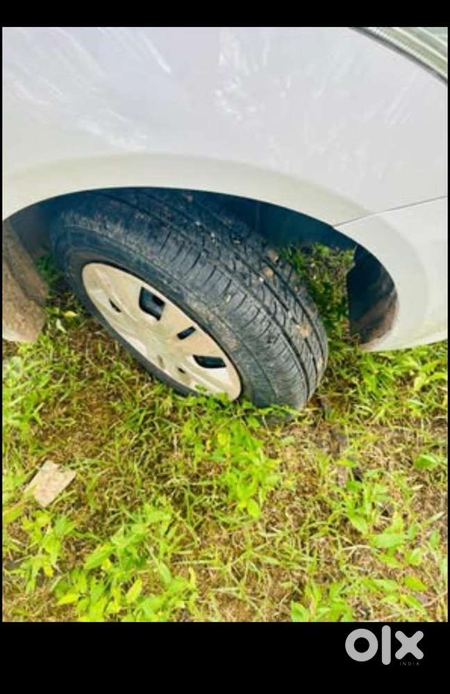Maruti Suzuki Swift Dzire Petrol 83000 Km Driven