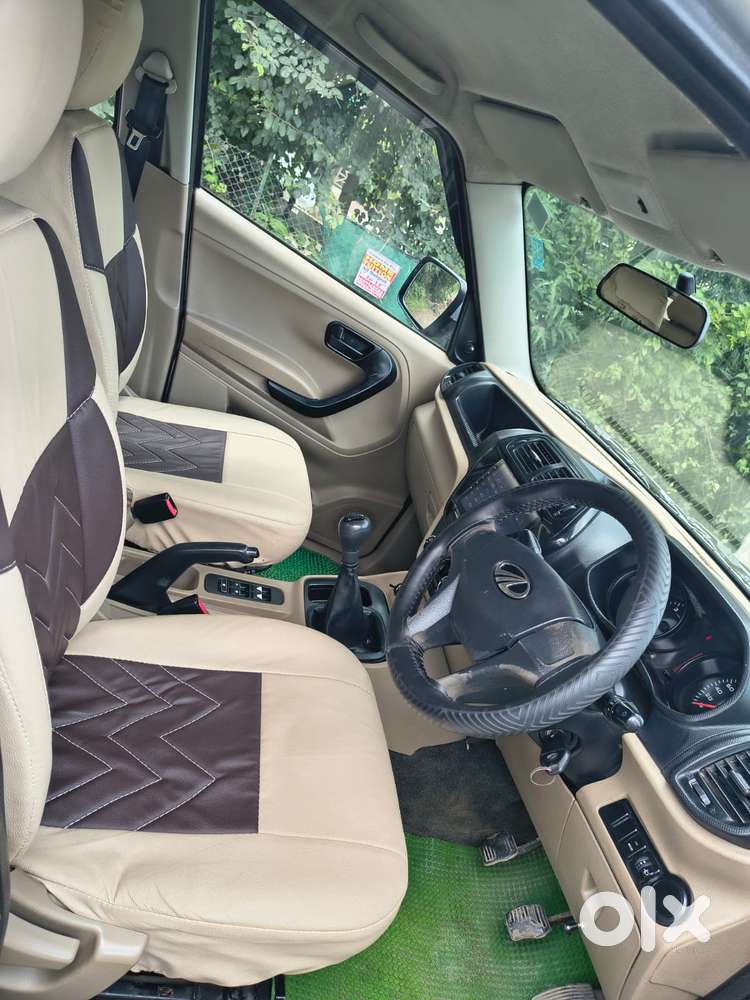Mahindra Tuv 300 T4, 2016, Diesel