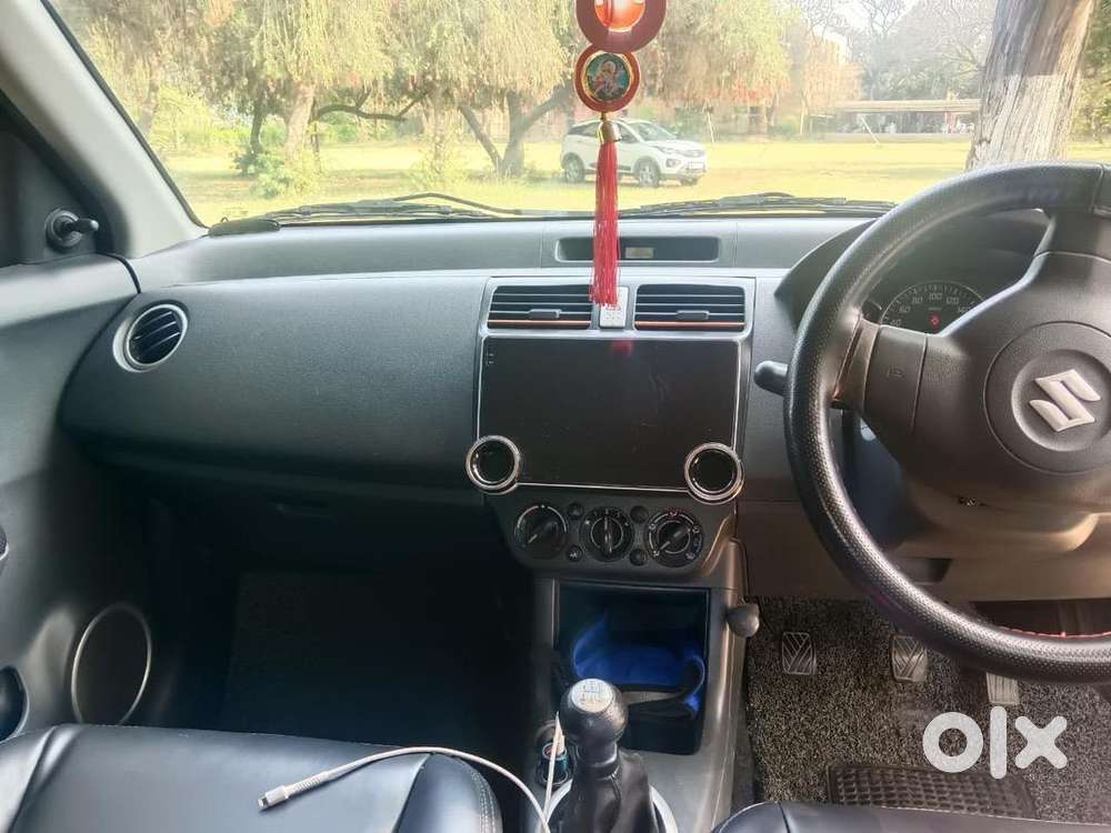 Maruti Suzuki Swift 2011