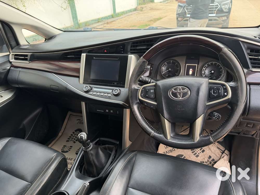 Toyota Innova Crysta 2.5z, 2017, Diesel