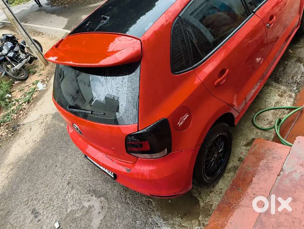 Volkswagen Polo 2011 Petrol 97000 Km Driven