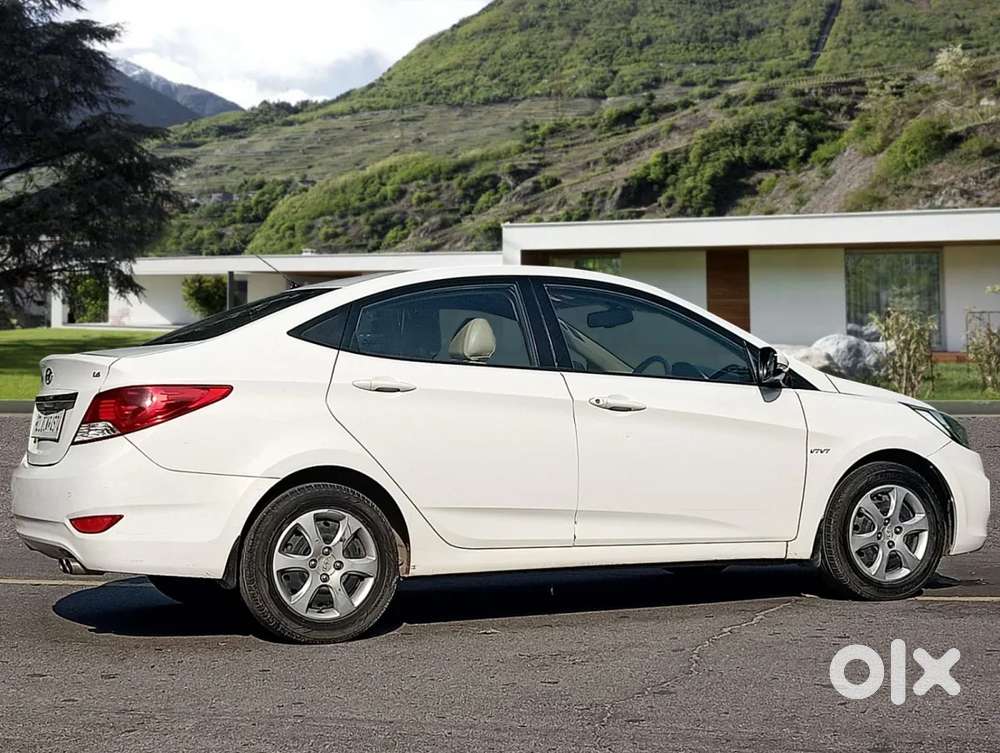 Hyundai Verna 1.6 Ex Vtvt, 2013, Petrol