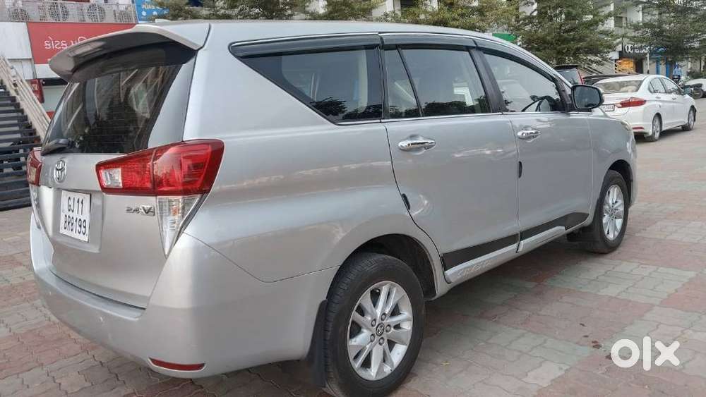 Toyota Innova Crysta 2.4 Vx Mt 8s, 2017, Diesel