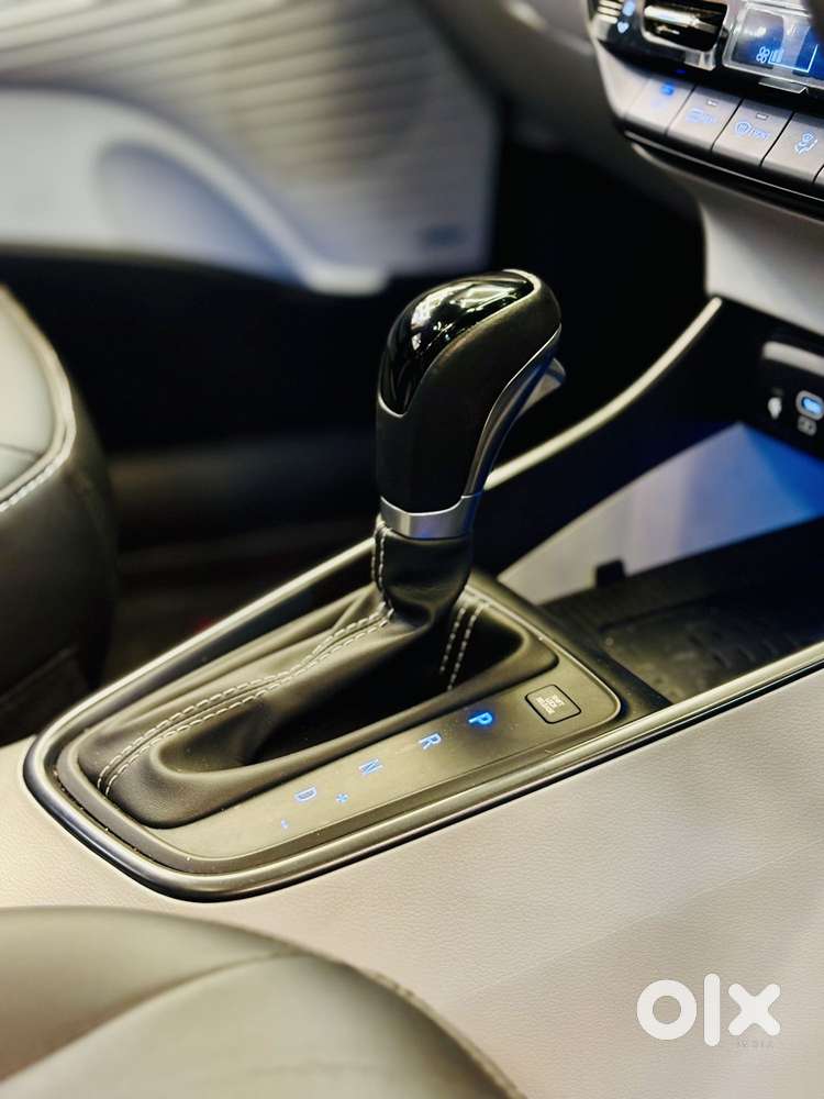Hyundai I20 Asta (o) 1.2 Ivt, 2025, Petrol