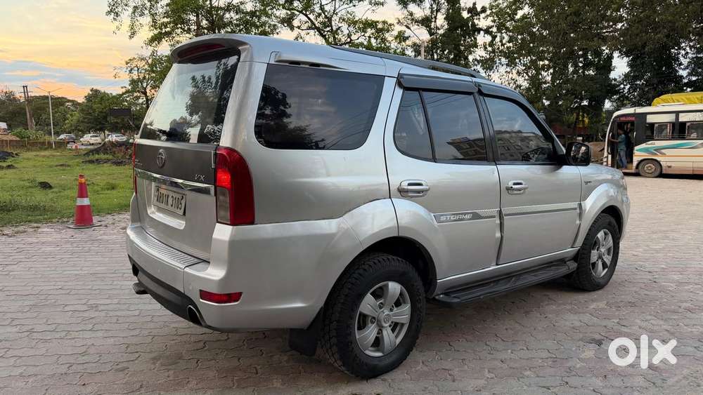 Tata Safari Storme Vx, 2018, Diesel