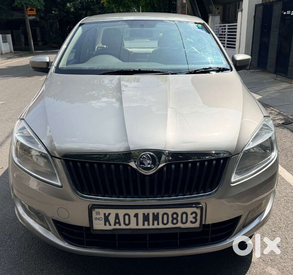 Skoda Rapid 1.6 Mpi Ambition, 2015, Petrol