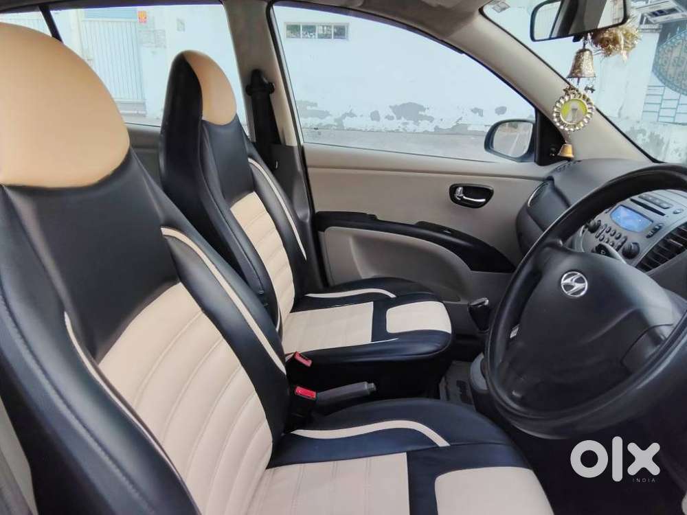 Hyundai I10 Sportz, 2015, Petrol