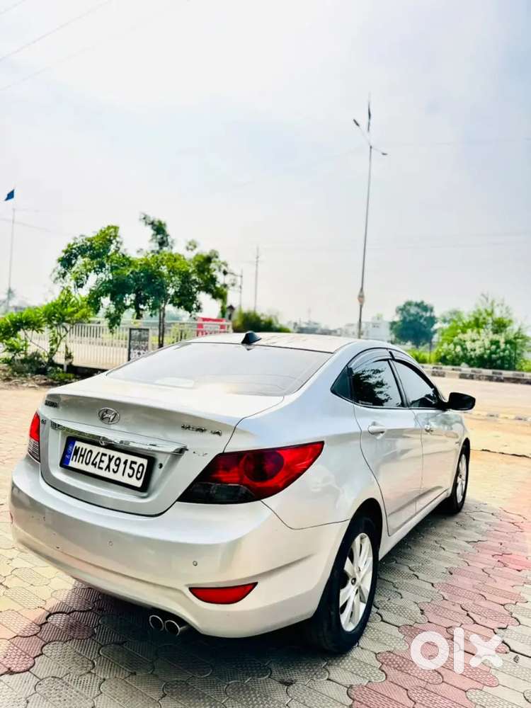 Hyundai Verna Sx Crdi 2011 Model